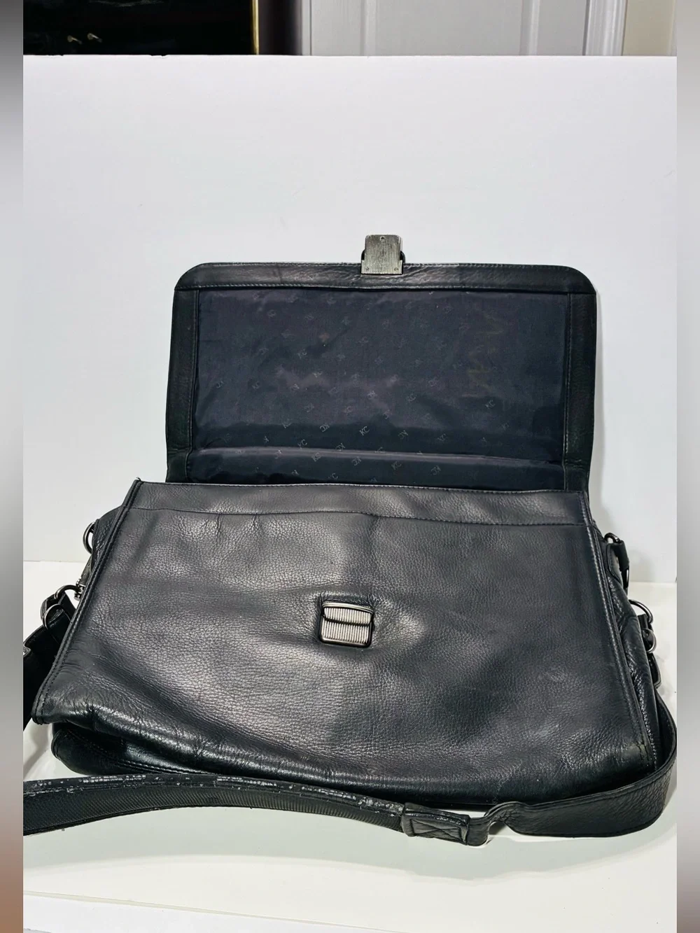 Y2K VTG Kenneth Cole New York Pebbled Leather Laptop Briefcase Bag Black 16x11.5